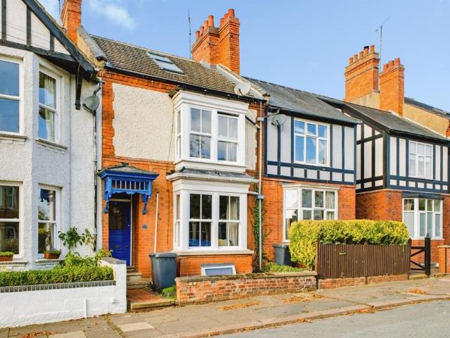 5 bedroom townhouse for sale