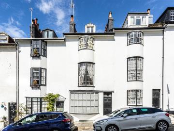 5 bedroom townhouse for sale