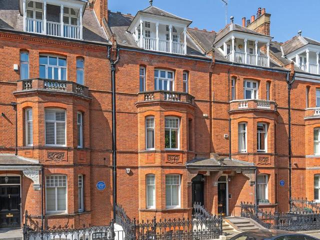 5 bedroom townhouse to rent