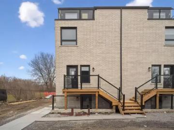 5 Bedroom Townhouse Toronto ON 102551632
