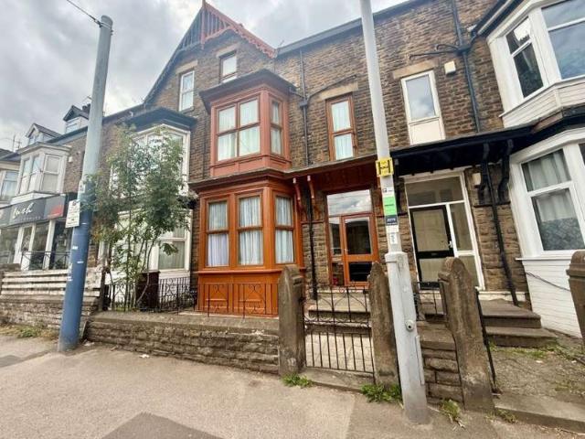 5 Bedroom Terraced House