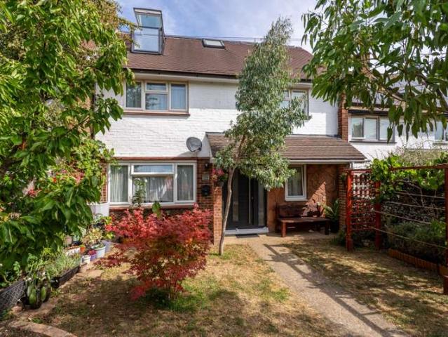 5 Bedroom Terraced House
