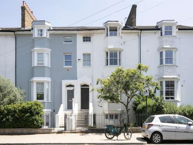 5 Bedroom Terraced House