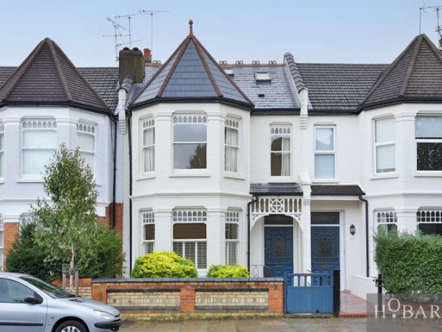5 Bedroom Terraced House