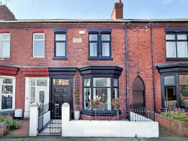 5 Bedroom Terraced House