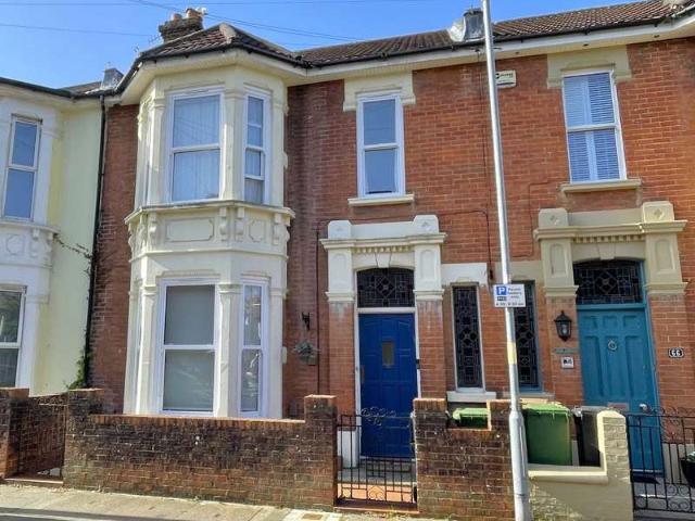 5 Bedroom Terraced House
