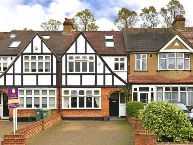 5 Bedroom Terraced House