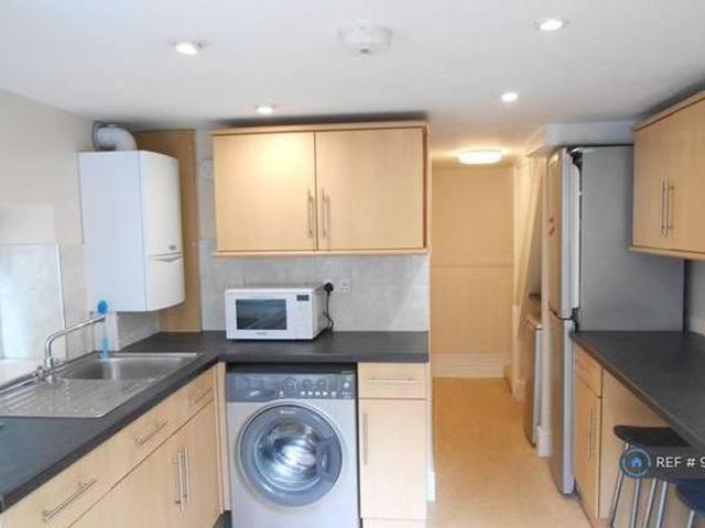 5 bedroom terraced house for rent in Livingstone Terrace Bath BA2
