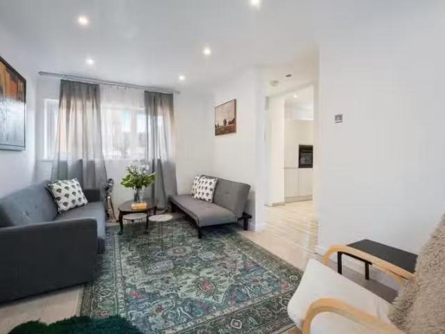 5 bedroom terraced house for rent in Linton Gardens, Beckton.