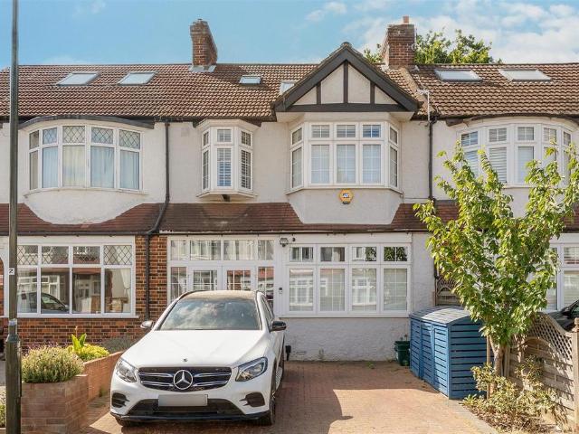 5 bedroom terraced house for sale