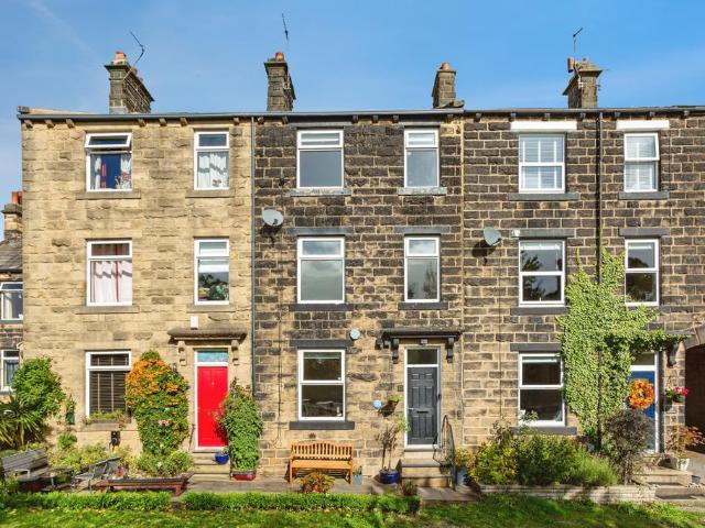 5 bedroom terraced house for sale
