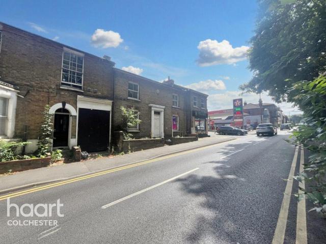 5 bedroom terraced house for sale
