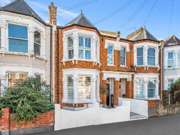 5 bedroom terraced house for sale