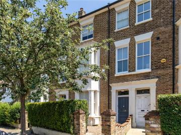 5 bedroom terraced house for sale