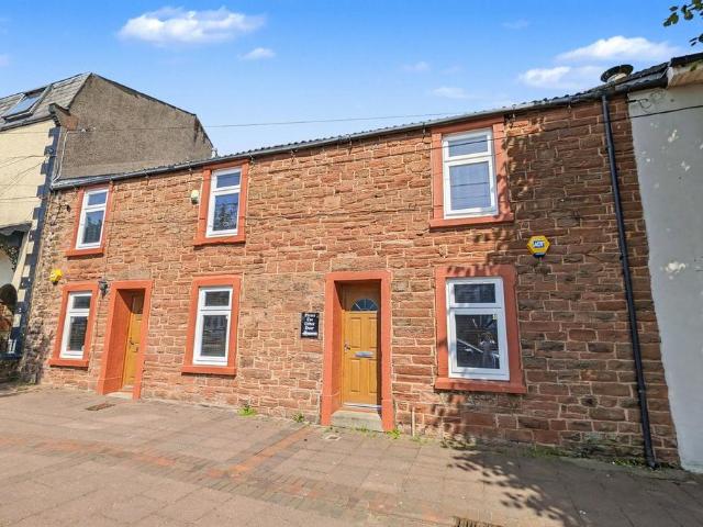 5 bedroom terraced house for sale