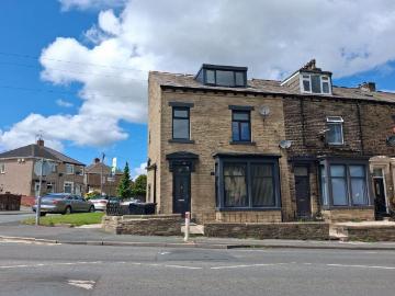 5 bedroom terraced house for sale