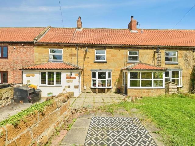 5 bedroom terraced house for sale