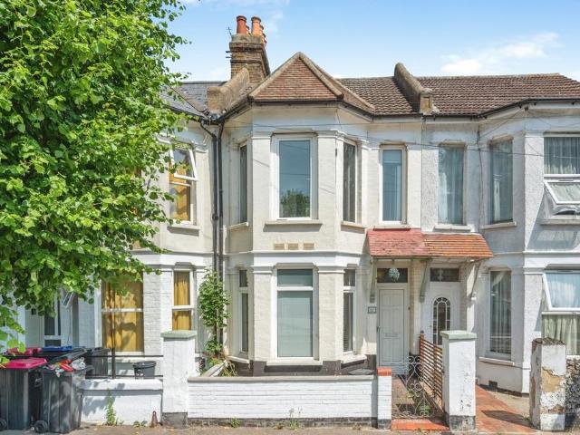 5 bedroom terraced house for sale