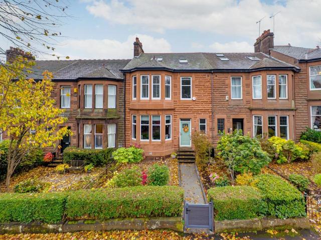 5 bedroom terraced house for sale