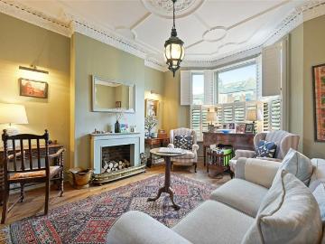 5 bedroom terraced house for sale