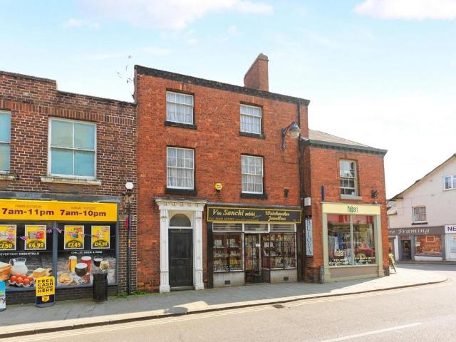5 bedroom terraced house for sale