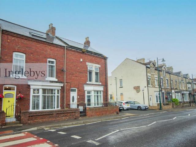 5 bedroom terraced house for sale