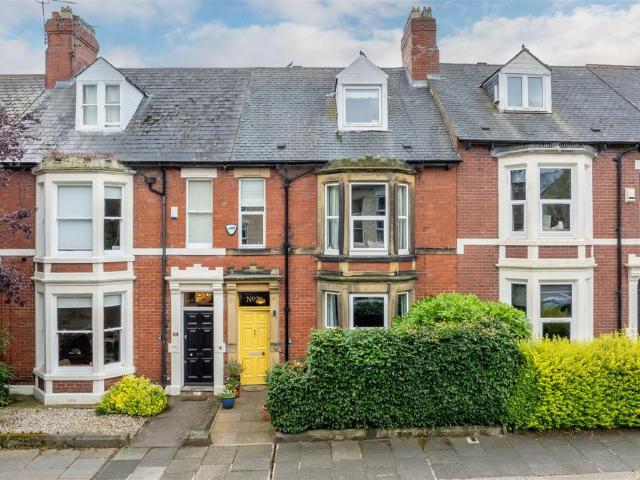 5 bedroom terraced house for sale