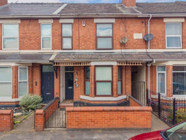 5 bedroom terraced house for sale