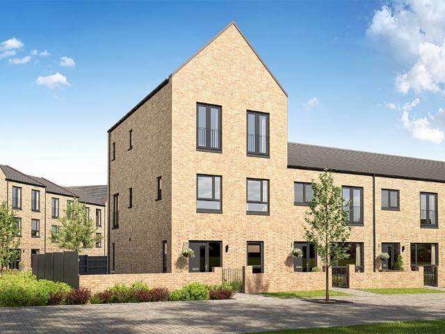 5 bedroom terraced house for sale
