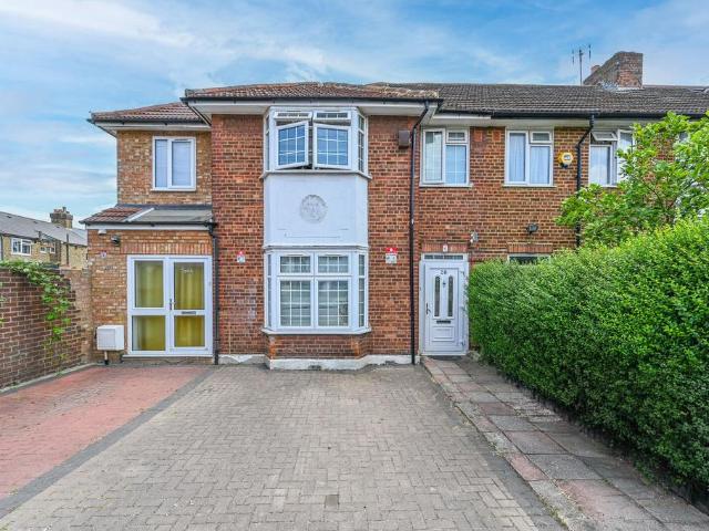 5 bedroom terraced house for sale