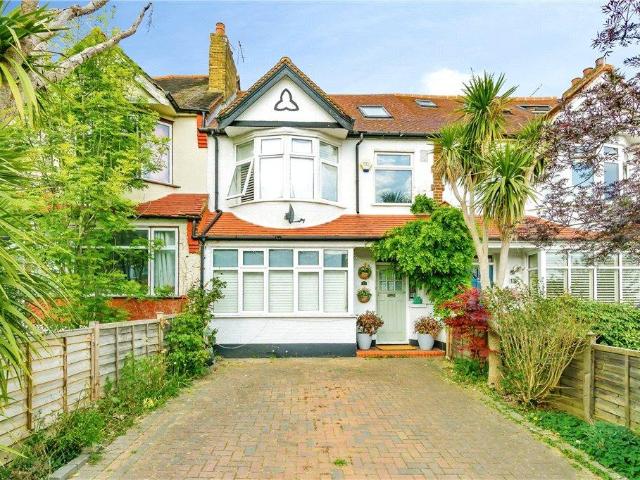 5 bedroom terraced house for sale