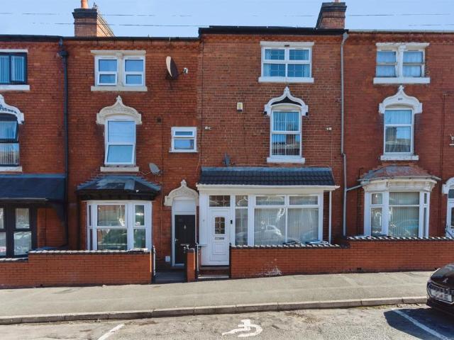 5 bedroom terraced house for sale