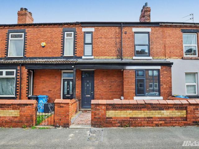 5 bedroom terraced house for sale