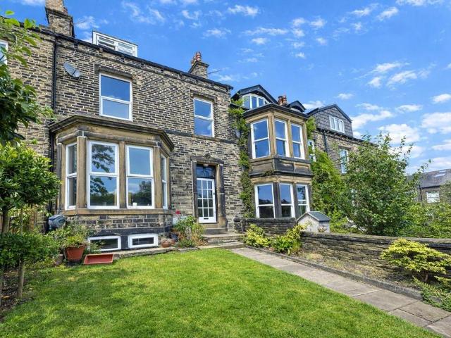 5 bedroom terraced house for sale