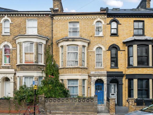 5 bedroom terraced house for sale