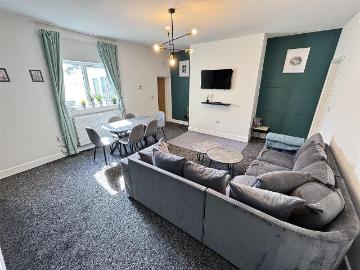 5 bedroom terraced house for sale