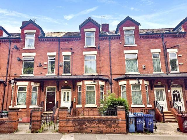 5 bedroom terraced house for sale