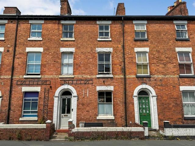 5 bedroom terraced house for sale