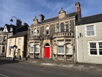 5 bedroom terraced house for sale