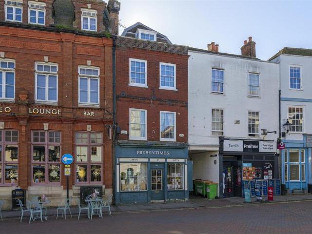 5 bedroom terraced house for sale