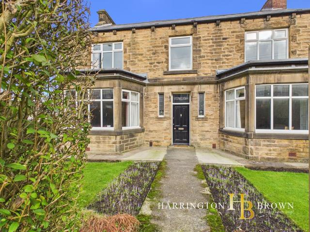 5 bedroom semi detached house for sale