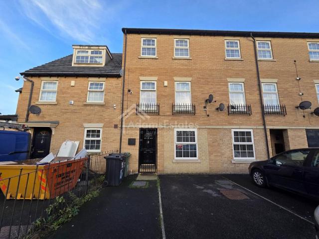 5 bedroom terraced house for sale