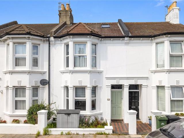 5 bedroom terraced house for sale
