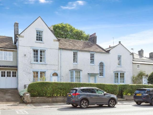 5 bedroom terraced house for sale