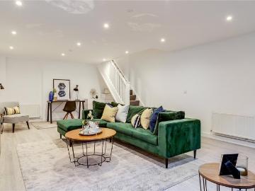 Wendell Park, London, Greater London - Equipped kitchen