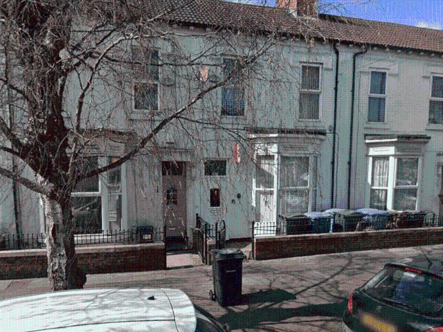 5 bedroom terraced house for sale