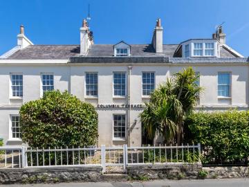 St Anne, Alderney - Garden, Equipped kitchen