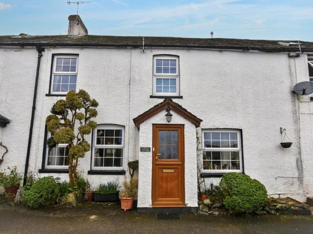 5 bedroom terraced house for sale