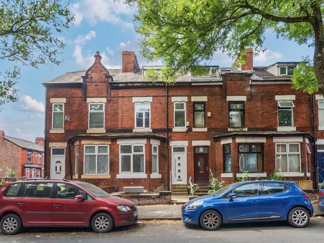 5 bedroom terraced house for sale