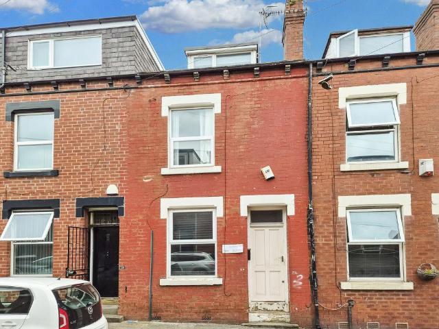 5 bedroom terraced house for sale